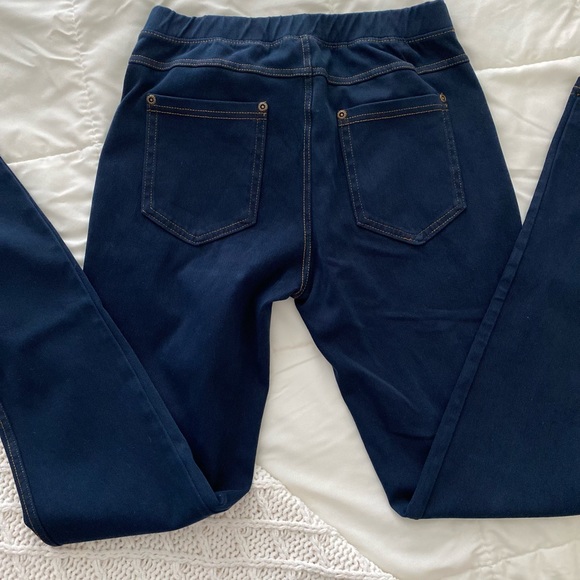 Women’s jeggings and sweatpants - Picture 8 of 8